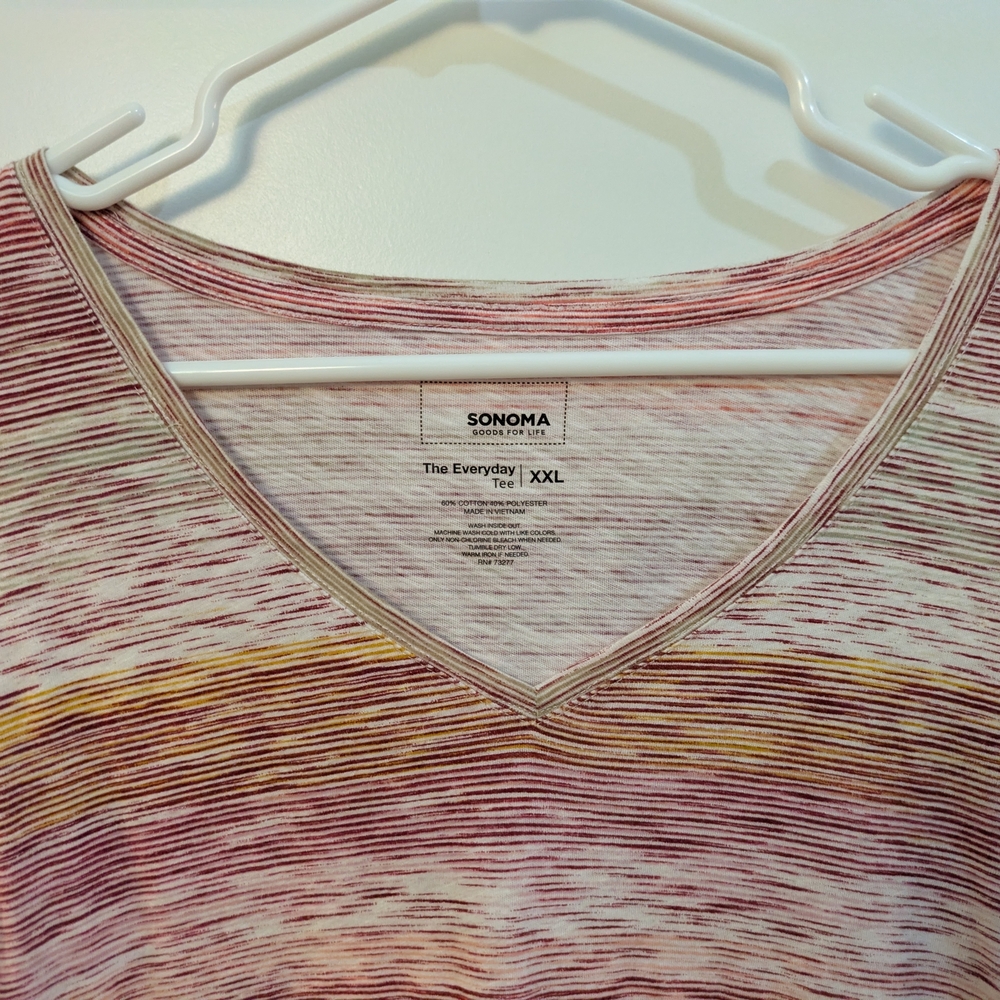 🔴 Sonoma Short Sleeve V-Neck Tee in Pink and  Cream Stripe - Picture 2 of 9